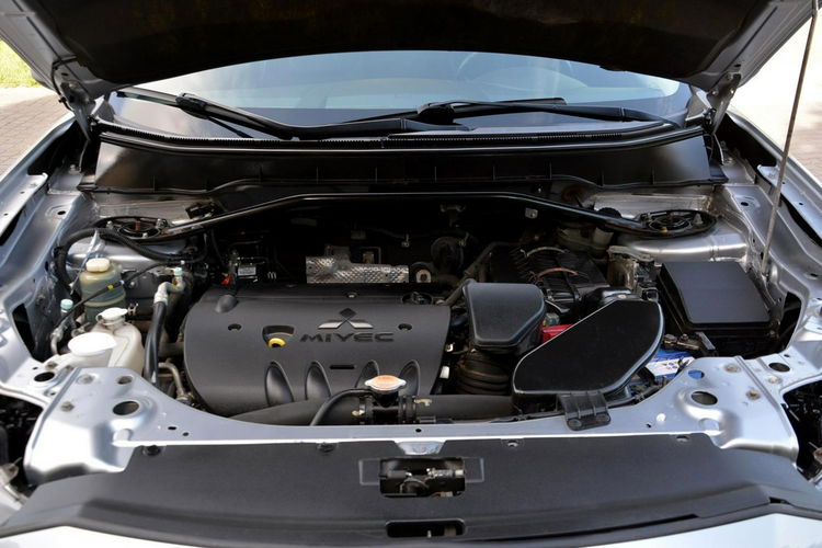 Outlander 2.0(147KM)Lift pół-Skóry Klima Hak ASO Mitsubishi do końca zdjęcie 33