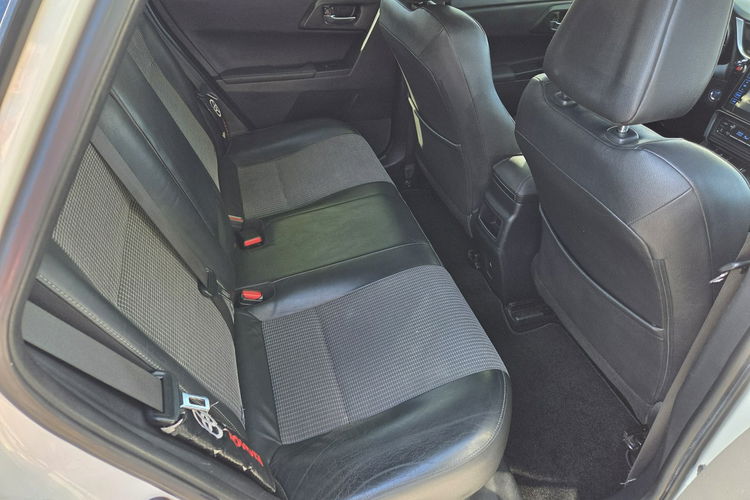 Toyota Auris 1.8 HSD PRESTIGE Full Led Hand Free Skóra Ast. Parkowania Serwis zdjęcie 13