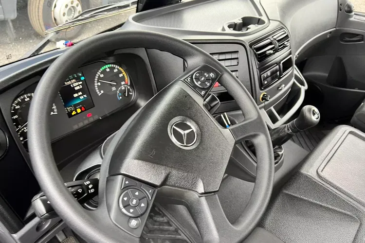 Mercedes ATEGO 818 4x2 zdjęcie 15