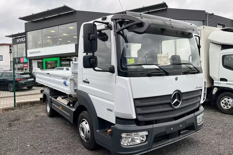 Mercedes ATEGO 818 4x2 zdjęcie 2