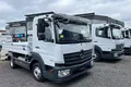 samochód ciężarowy Mercedes zdjęcie 3