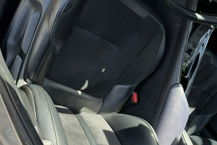 Toyota C-HR 1.2 turbo Automat 4X4 full ledy skóry navi kamera salon PL serwis gwar zdjęcie 8