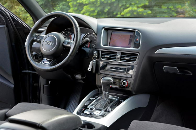 Audi Q5 3xS-Line Radar ACC Skóry Navi Bi-Xenon Ledy Alu19 El.klapa ASO zdjęcie 22