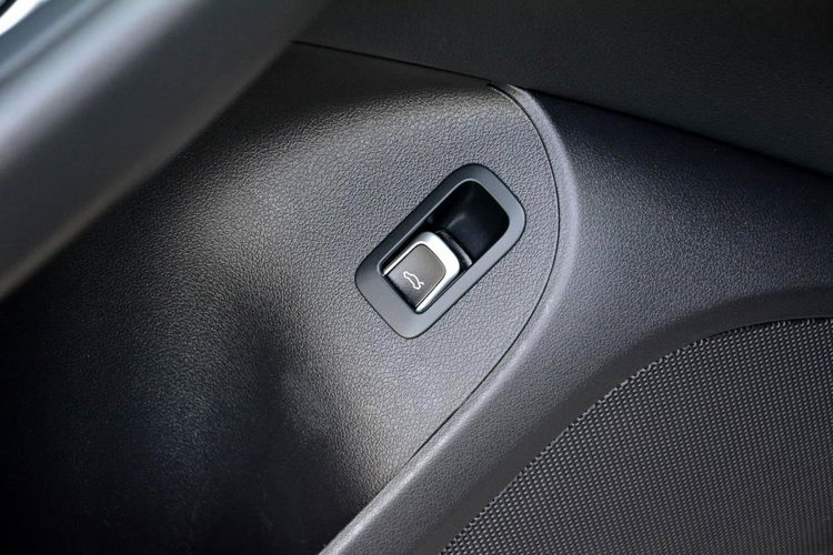 Audi Q5 3xS-Line Radar ACC Skóry Navi Bi-Xenon Ledy Alu19 El.klapa ASO zdjęcie 34