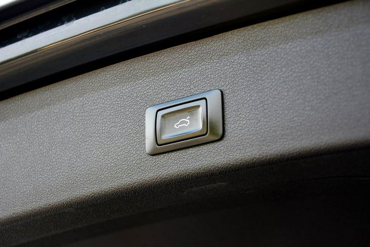 Audi Q5 3xS-Line Radar ACC Skóry Navi Bi-Xenon Ledy Alu19 El.klapa ASO zdjęcie 38