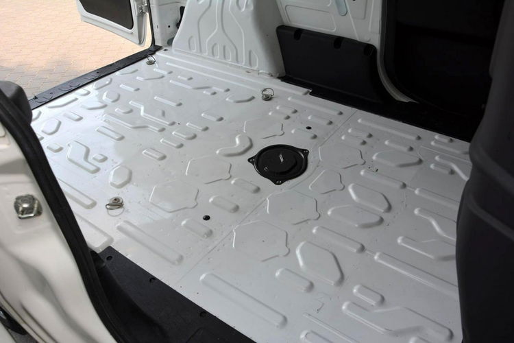 Fiat Doblo 1.3 Multijet Cargo Maxi Klimatronic Hak Nawigacja Bezwypadkowy zdjęcie 27