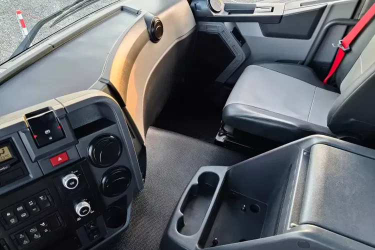 Renault C480 SILNIK 13L / 8x4 / WYWROTKA / HYDRAULICZNA TYLNA KLAPA / zdjęcie 20