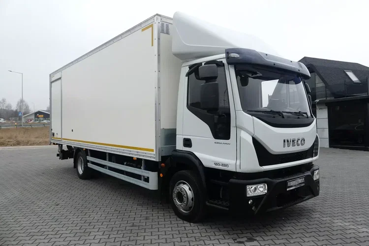 Iveco EURO CARGO 120-220 / KONTENER 7.30 + WINDA / EURO 6 / NISKI PRZEBIEG / zdjęcie 11