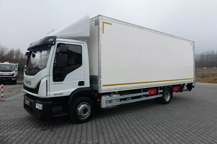 Iveco EURO CARGO 120-220 / KONTENER 7.30 + WINDA / EURO 6 / NISKI PRZEBIEG / zdjęcie 3