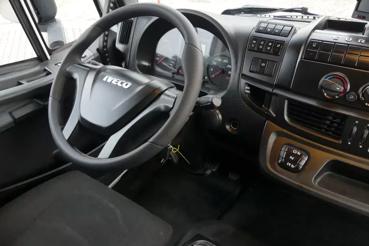 Iveco EURO CARGO 120-220 / KONTENER 7.30 + WINDA / EURO 6 / NISKI PRZEBIEG / zdjęcie 36