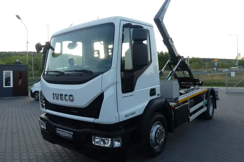 Iveco EUROCARGO 120E-220 / HAKOWIEC / EURO 6 / NISKI PRZEBIEG / MANUAL /