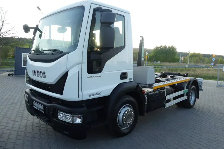 Iveco EUROCARGO 120E-220 / HAKOWIEC / EURO 6 / NISKI PRZEBIEG / MANUAL / zdjęcie 6