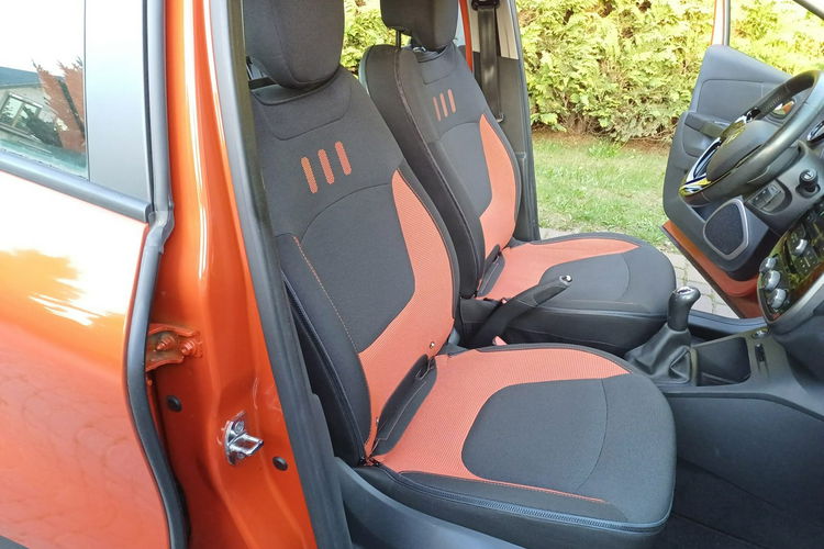 Renault Captur Zadbany, mały przebieg, super kolorystyka zdjęcie 14