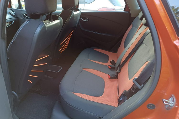 Renault Captur Zadbany, mały przebieg, super kolorystyka zdjęcie 15