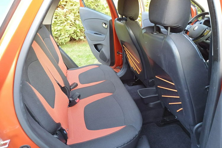 Renault Captur Zadbany, mały przebieg, super kolorystyka zdjęcie 16