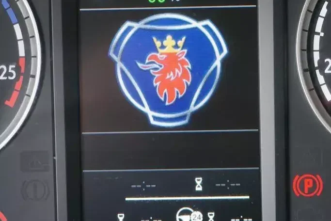 Scania G 410 / 6 X 2 / SKRZYNIOWY + HDS / HIAB 244 EP-5 / WYSIĘG 15 M / OŚ KRĘTNA zdjęcie 12