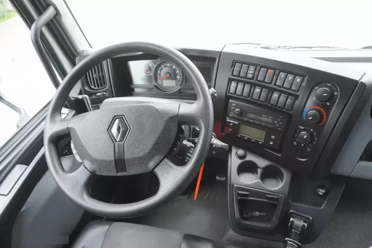 Renault D13 / 140 tys. km / Chłodnia hakowa / Thermoking T800R / 2 sztuki zdjęcie 21
