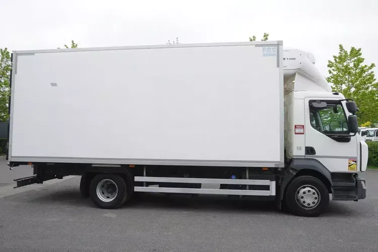 Renault D13 / 140 tys. km / Chłodnia hakowa / Thermoking T800R / 2 sztuki zdjęcie 8