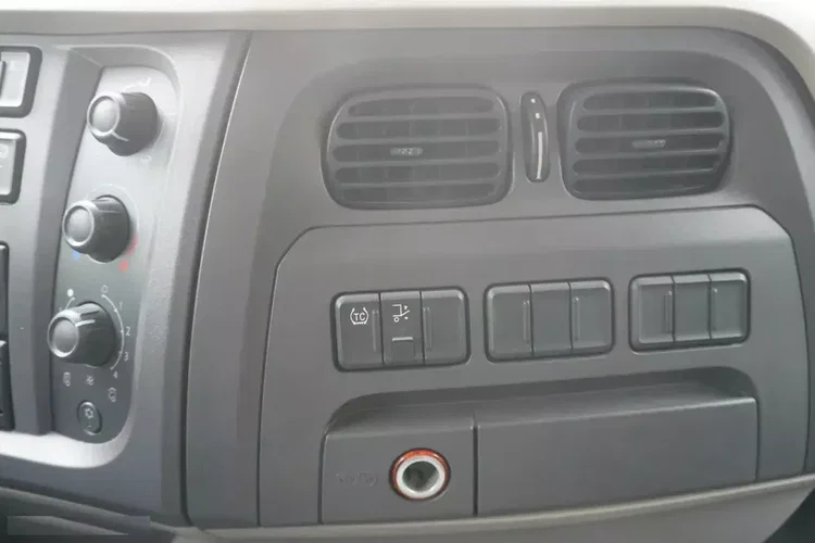 DAF LF 290 / Kontener 21 EPAL / 2021 zdjęcie 14