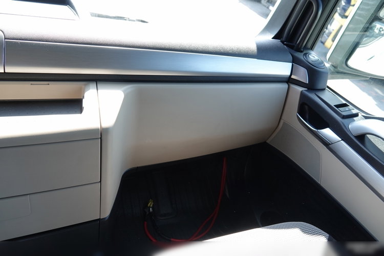 MAN TGX 26.460 / ZESTAW TANDEM PRZEJAZDOWY / 120 M3 / 2018 / EURO 6 / PO KONTRAKCIE SERWISOWYM zdjęcie 45