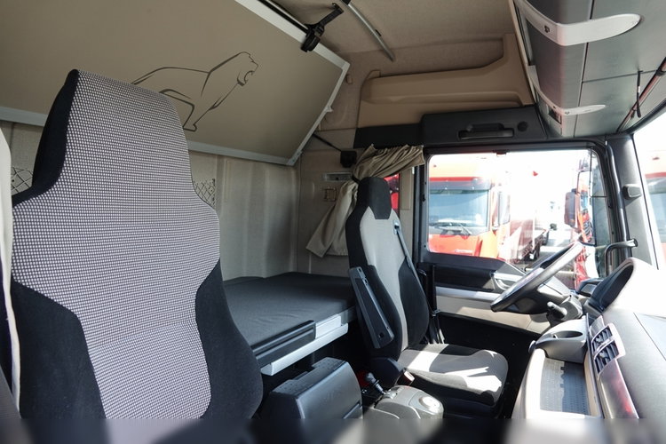 MAN TGX 26.460 / ZESTAW TANDEM PRZEJAZDOWY / 120 M3 / 2018 / EURO 6 / PO KONTRAKCIE SERWISOWYM zdjęcie 49