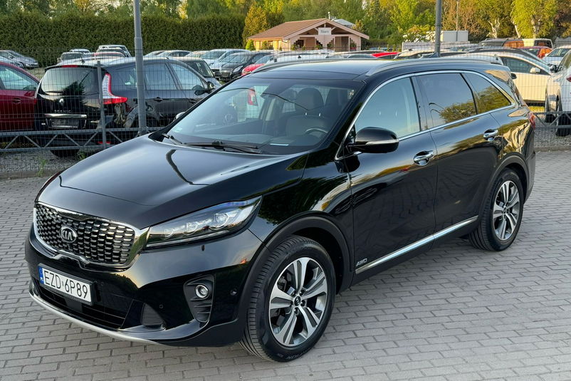 samochód osobowy Kia zdjęcie 1