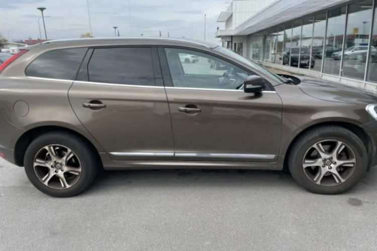 Volvo XC 60 2.0d4 181KM Automat skóry ledy bi xenon bezwypadkowy serwis gwarancja zdjęcie 3