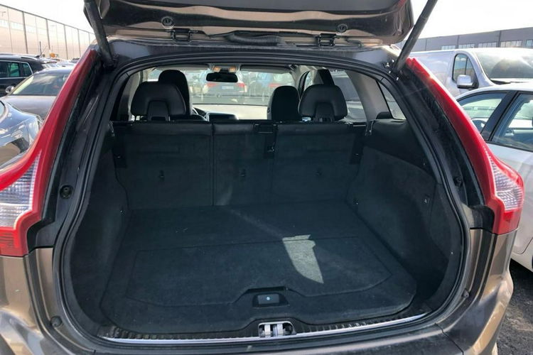 Volvo XC 60 2.0d4 181KM Automat skóry ledy bi xenon bezwypadkowy serwis gwarancja zdjęcie 5