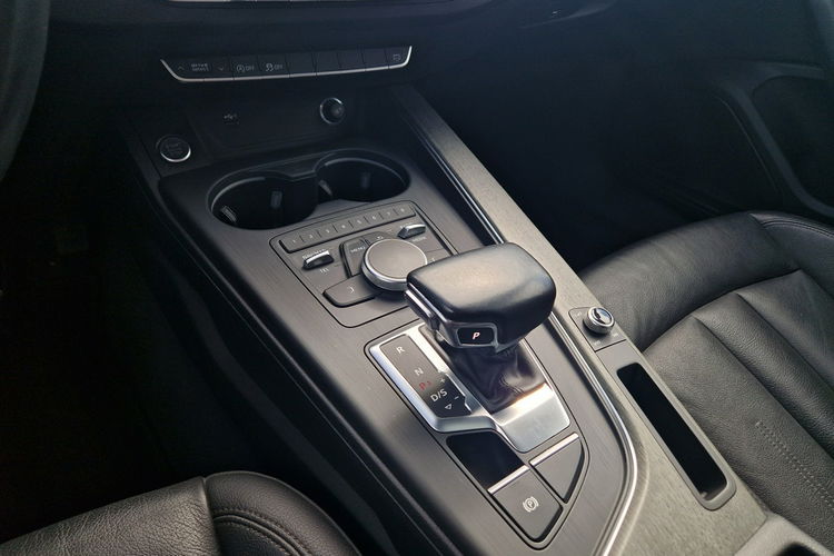 Audi A4 Czuj.MartwegoPola Skóra KameraCof Drewno Szyberdach Gwarancja ROK zdjęcie 21