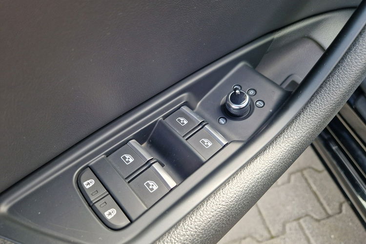 Audi A5 Radar CarbonoweListwy StanWzorowy Szyber Led Skóra Kamera Ele.Klapa zdjęcie 13