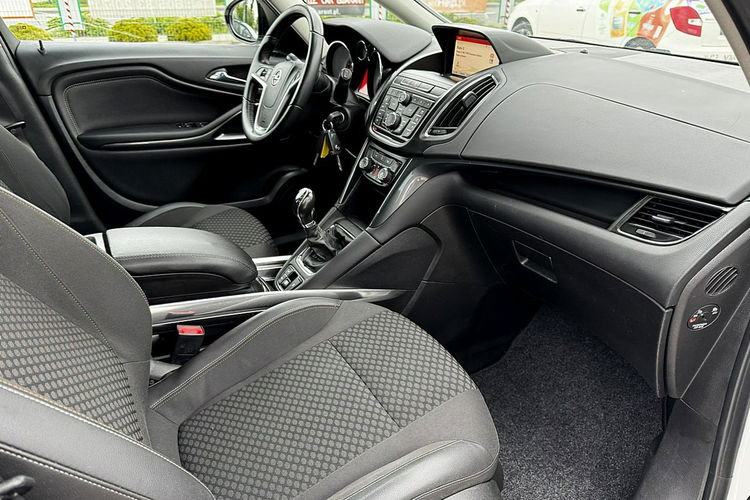 Opel Zafira Cosmo 7 foteli LED Xenon Gwarancja zdjęcie 13
