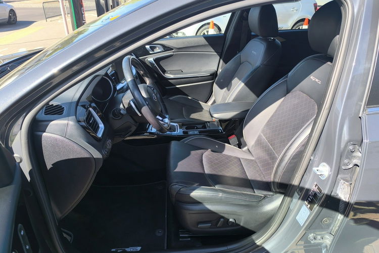 Kia Cee'd 1.4 GDi Turbo 140KM GT line Skóra Automat Navi zdjęcie 25