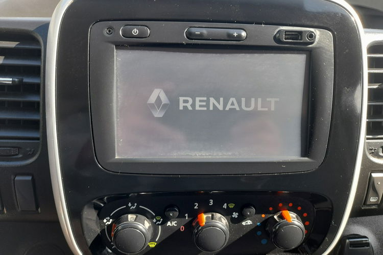 Renault Trafic Zarejestrowany i ubezpieczony, kamera cofania, klima, nawigacja. zdjęcie 11