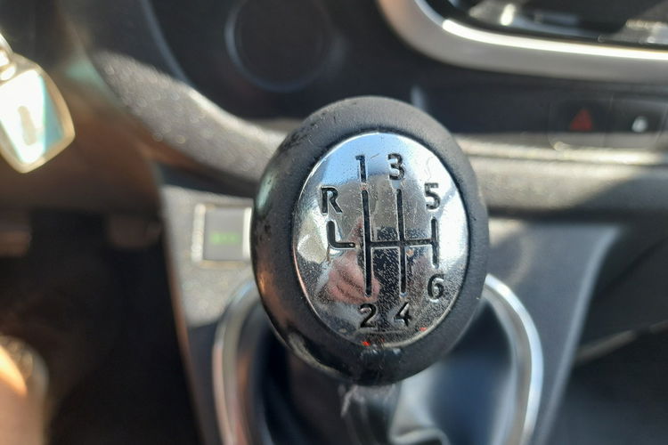 Renault Trafic Zarejestrowany i ubezpieczony, kamera cofania, klima, nawigacja. zdjęcie 13