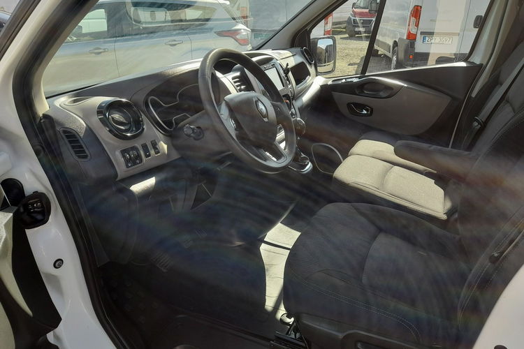 Renault Trafic Zarejestrowany i ubezpieczony, kamera cofania, klima, nawigacja. zdjęcie 6