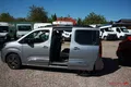 samochód osobowy Toyota zdjęcie 10