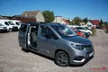 samochód osobowy Toyota zdjęcie 17