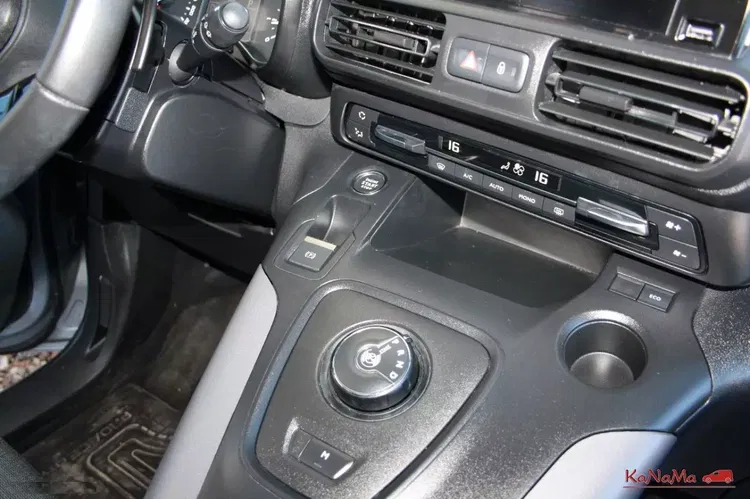 Toyota proace-city-verso zdjęcie 27