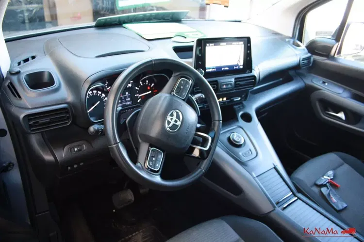 Toyota proace-city-verso zdjęcie 4