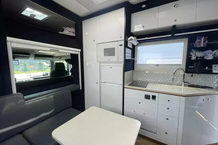 MAN TGL 12.250/ KONIOWÓZ- ROELOFSEN/ 4 KONIE/ zdjęcie 13