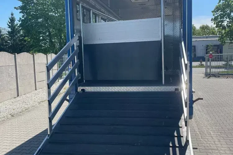 MAN TGL 12.250/ KONIOWÓZ- ROELOFSEN/ 4 KONIE/ zdjęcie 9