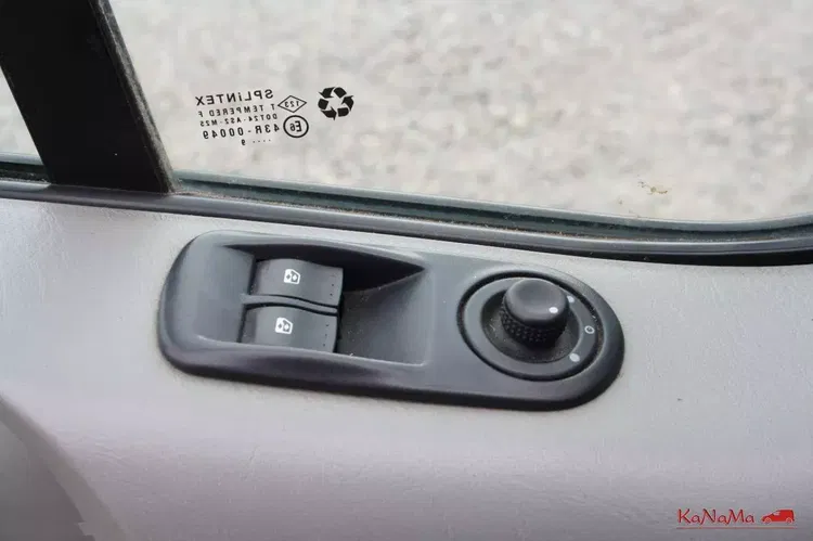 Renault trafic zdjęcie 81