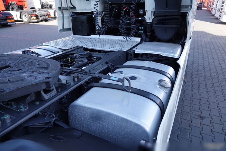 DAF XF 480 / KLIMA POSTOJOWA/ 2021 ROK / OPONY 100% / SSC / PO KONTRAKCIE SERWISOWYM zdjęcie 17