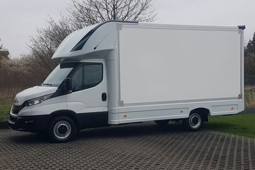 Iveco Daily KONTENER NISKOPODŁOGOWY 4.43x2.23x2.42 SKLEP BAR FOODTRUCK KAMPER AC