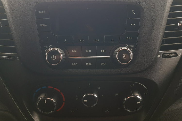 Iveco Daily KONTENER NISKOPODŁOGOWY 4.43x2.23x2.42 SKLEP BAR FOODTRUCK KAMPER AC zdjęcie 31