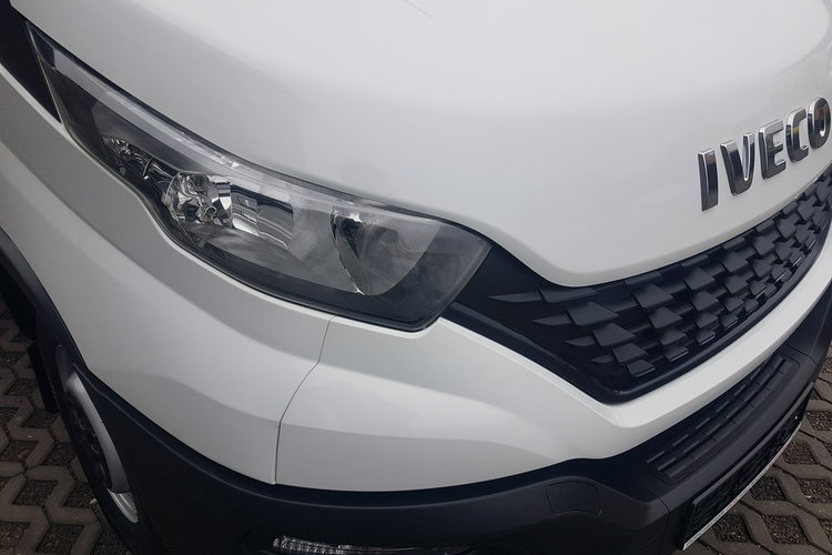 Iveco Daily KONTENER NISKOPODŁOGOWY 4.43x2.23x2.42 SKLEP BAR FOODTRUCK KAMPER AC zdjęcie 39