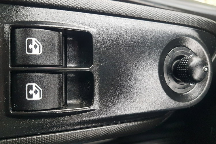 Iveco Daily KONTENER NISKOPODŁOGOWY 4.43x2.23x2.42 SKLEP BAR FOODTRUCK KAMPER AC zdjęcie 9