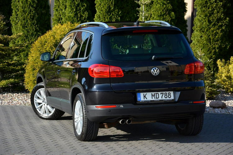 Volkswagen Tiguan 4-Motion Panorama Skóry Ledy Bi-xenony Navi Kamera 2xParktr. Hak zdjęcie 8