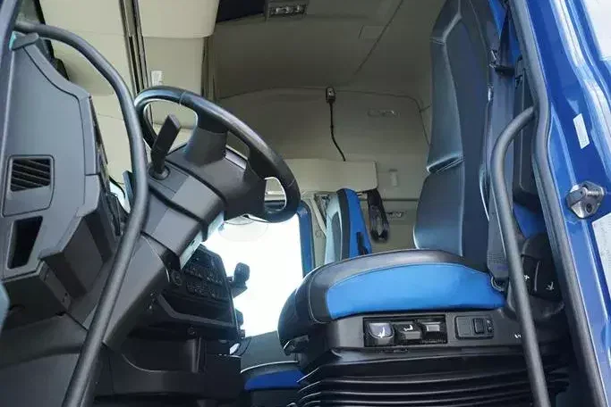 Volvo FH / 460 / ACC / EURO 6 / BDF / 7.15 , 7.45 , 7.82 M / NOWY MODEL zdjęcie 8