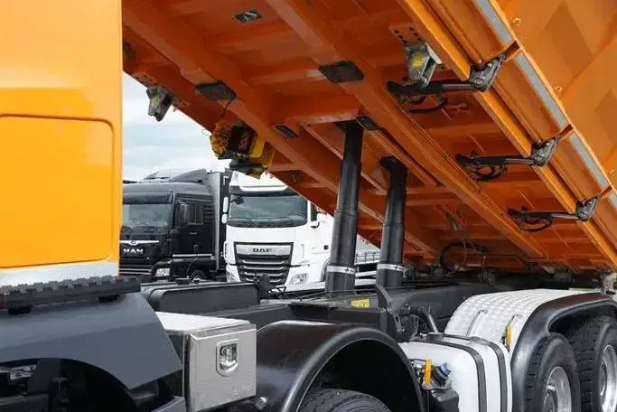 Mercedes AROCS / 3246 / E 6 / WYWROTKA / 8 X 4 / HYDROBURTA / RETARDER zdjęcie 17